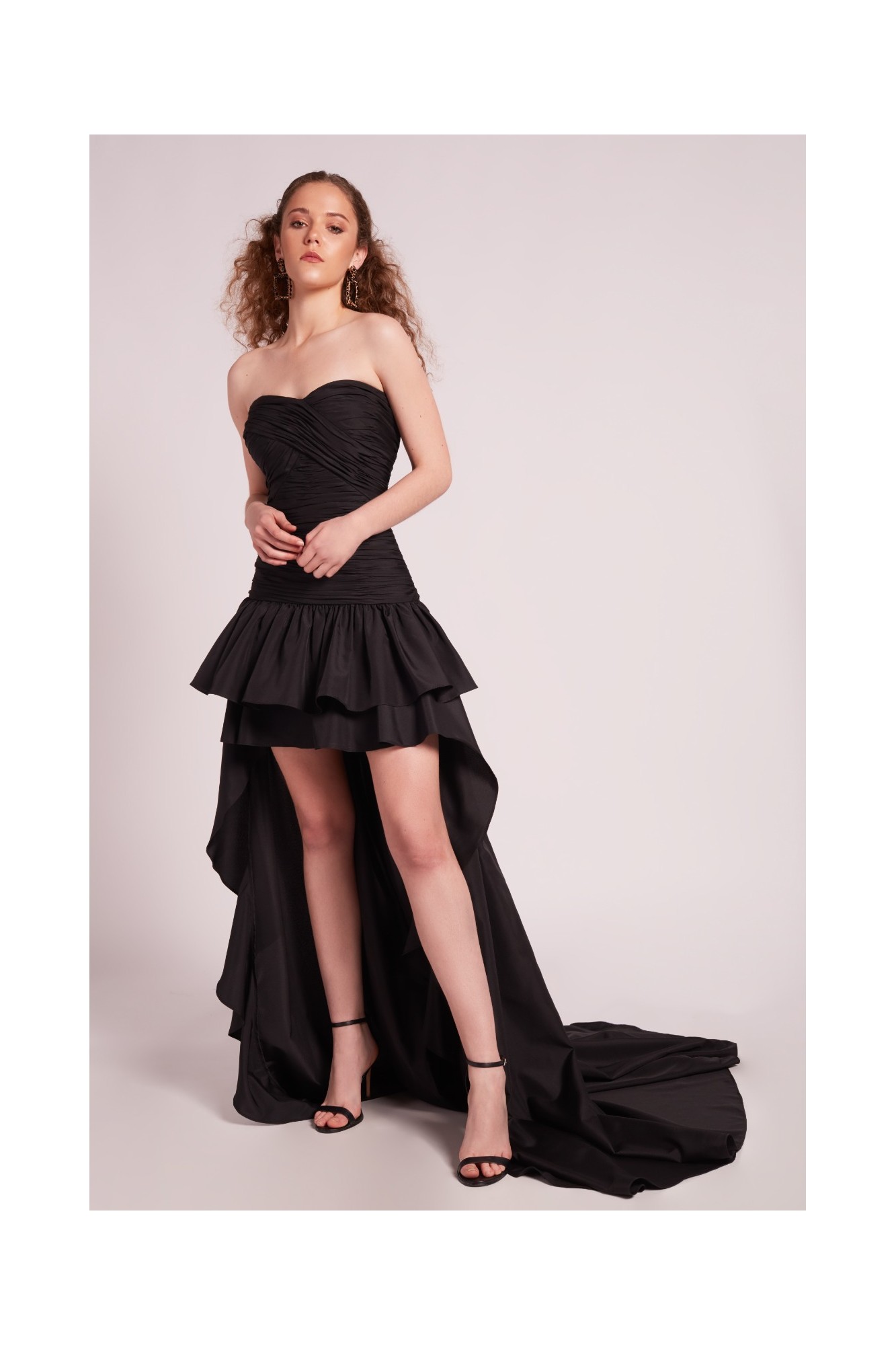 Vestido asimétrico negro